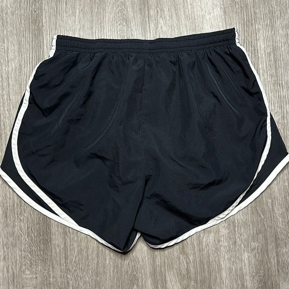 Nike Tempo
Women's Brief-Lined Running Shorts - Picture 4 of 4